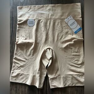 NWT Jockey Cooling Skimmies